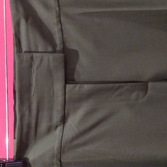 COS women's wool tailored dark green straight leg pants. GUC with one flaw. Size - Picture 2 of 10